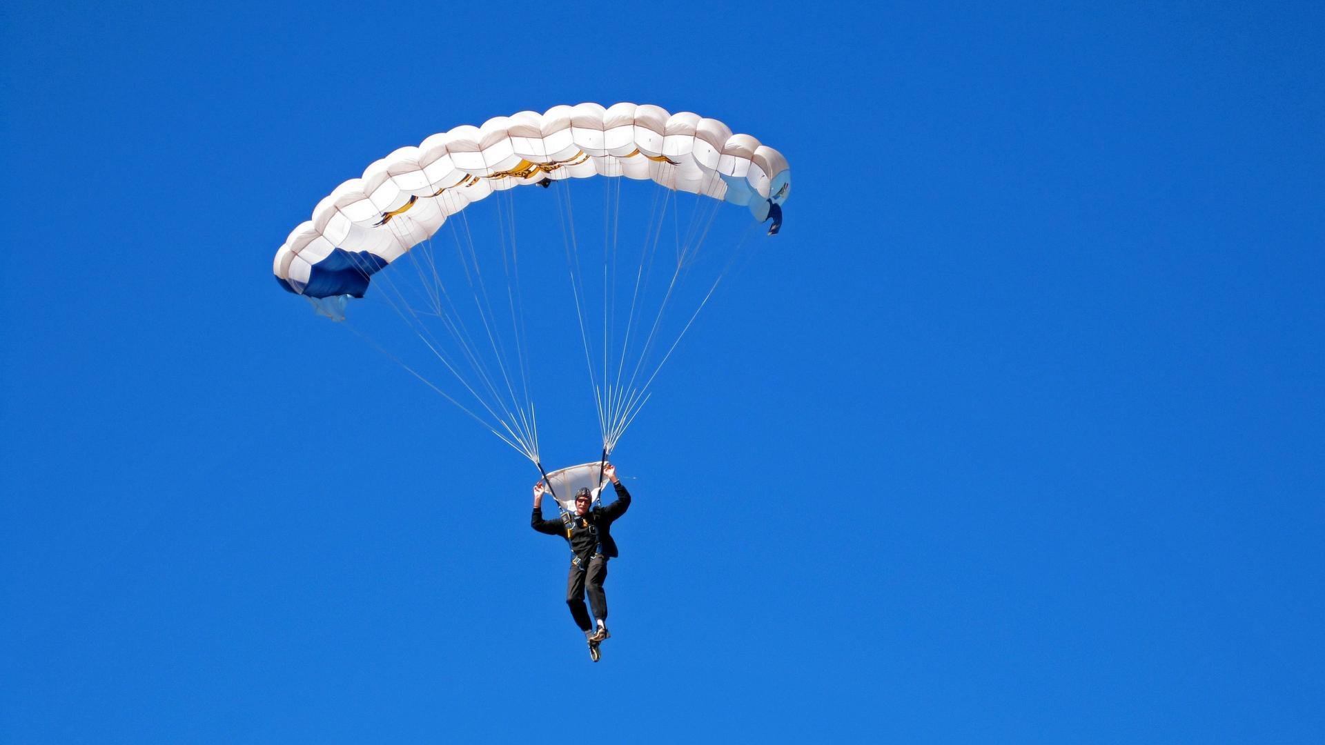 澳大利亚战术压制拜仁，孙兴慜成为关键先生，当亚洲足球智慧照亮欧洲豪门